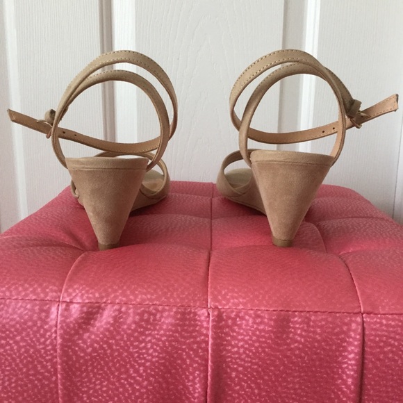Ankle Strap Nude Suede Wedges New w/ Box - Picture 6 of 8